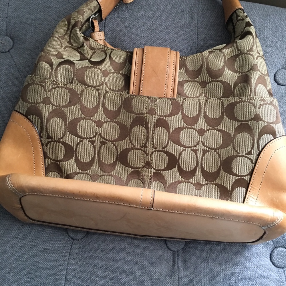 Coach Purse - Picture 5 of 6